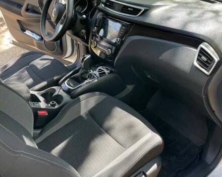 Білий Ніссан Кашкай, об'ємом двигуна 2 л та пробігом 37 тис. км за 18900 $, фото 35 на Automoto.ua