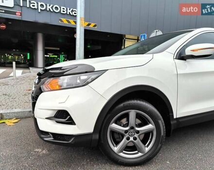 Белый Ниссан Кашкай, объемом двигателя 1.2 л и пробегом 162 тыс. км за 11990 $, фото 4 на Automoto.ua
