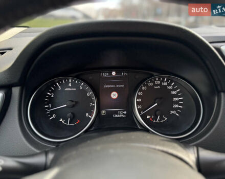 Белый Ниссан Кашкай, объемом двигателя 2 л и пробегом 126 тыс. км за 17000 $, фото 12 на Automoto.ua