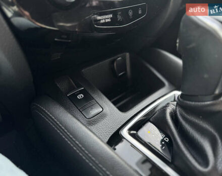 Белый Ниссан Кашкай, объемом двигателя 2 л и пробегом 126 тыс. км за 17000 $, фото 14 на Automoto.ua