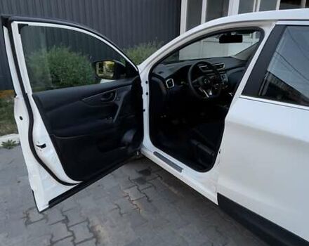Ніссан Кашкай 2019 у Хмельницькому на Automoto.ua Білий Ніссан Кашкай, об'ємом двигуна 1.2 л та пробігом 62 тис. км за 19500 $, фото 1 на Automoto.ua