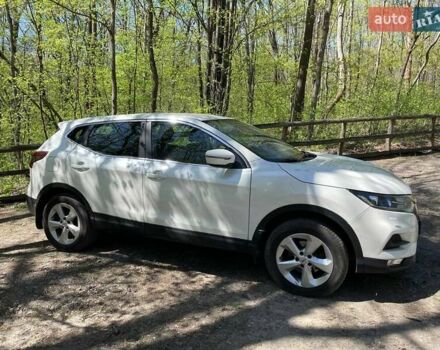 Білий Ніссан Кашкай, об'ємом двигуна 2 л та пробігом 37 тис. км за 18900 $, фото 17 на Automoto.ua