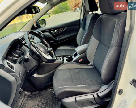 Белый Ниссан Кашкай, объемом двигателя 1.2 л и пробегом 101 тыс. км за 15500 $, фото 16 на Automoto.ua