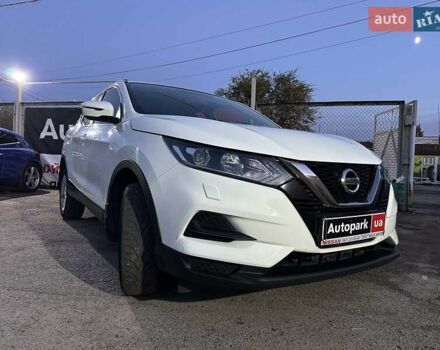 Белый Ниссан Кашкай, объемом двигателя 1.6 л и пробегом 130 тыс. км за 17790 $, фото 9 на Automoto.ua