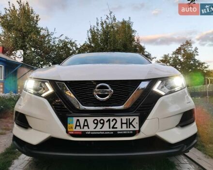 Белый Ниссан Кашкай, объемом двигателя 1.6 л и пробегом 89 тыс. км за 19950 $, фото 2 на Automoto.ua