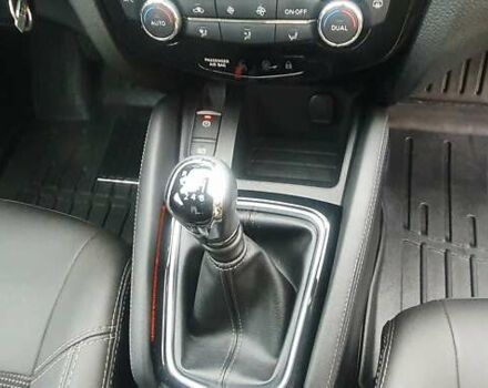 Белый Ниссан Кашкай, объемом двигателя 1.2 л и пробегом 43 тыс. км за 18800 $, фото 33 на Automoto.ua