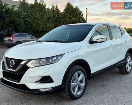 Білий Ніссан Кашкай, об'ємом двигуна 1.6 л та пробігом 97 тис. км за 14250 $, фото 4 на Automoto.ua