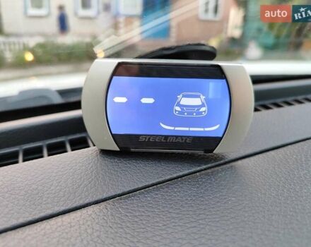 Белый Ниссан Кашкай, объемом двигателя 1.6 л и пробегом 89 тыс. км за 19950 $, фото 13 на Automoto.ua