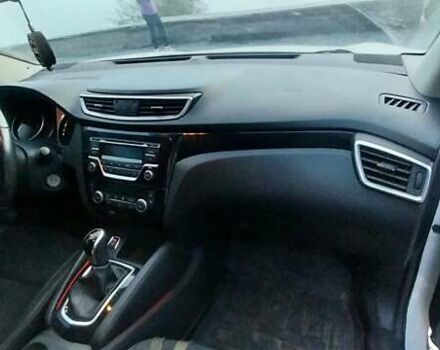 Белый Ниссан Кашкай, объемом двигателя 1.2 л и пробегом 99 тыс. км за 15900 $, фото 8 на Automoto.ua