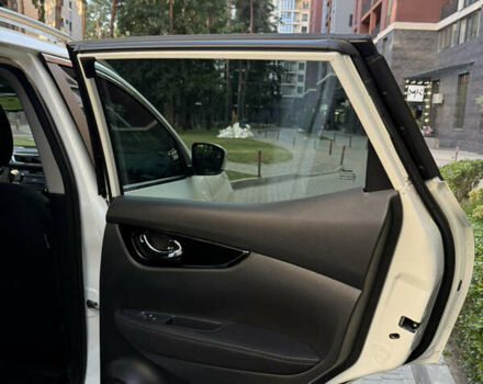 Белый Ниссан Кашкай, объемом двигателя 1.6 л и пробегом 105 тыс. км за 19900 $, фото 20 на Automoto.ua