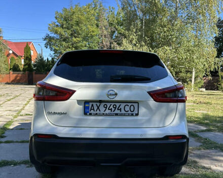 Белый Ниссан Кашкай, объемом двигателя 2 л и пробегом 76 тыс. км за 20300 $, фото 3 на Automoto.ua