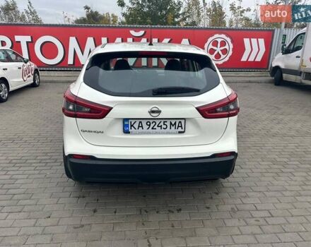 Белый Ниссан Кашкай, объемом двигателя 1.6 л и пробегом 117 тыс. км за 19500 $, фото 3 на Automoto.ua