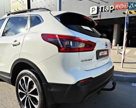 Белый Ниссан Кашкай, объемом двигателя 1.5 л и пробегом 117 тыс. км за 15990 $, фото 15 на Automoto.ua