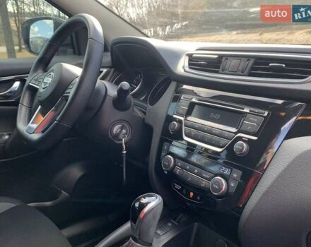 Белый Ниссан Кашкай, объемом двигателя 2 л и пробегом 57 тыс. км за 19990 $, фото 3 на Automoto.ua