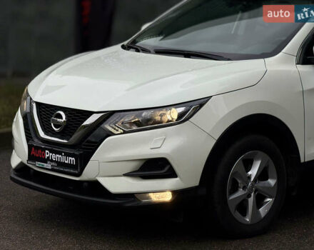 Белый Ниссан Кашкай, объемом двигателя 1.2 л и пробегом 69 тыс. км за 15000 $, фото 11 на Automoto.ua