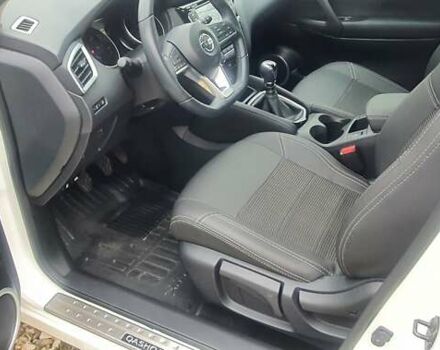 Белый Ниссан Кашкай, объемом двигателя 1.2 л и пробегом 43 тыс. км за 18800 $, фото 20 на Automoto.ua