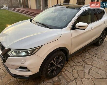 Білий Ніссан Кашкай, об'ємом двигуна 1.6 л та пробігом 103 тис. км за 19000 $, фото 4 на Automoto.ua