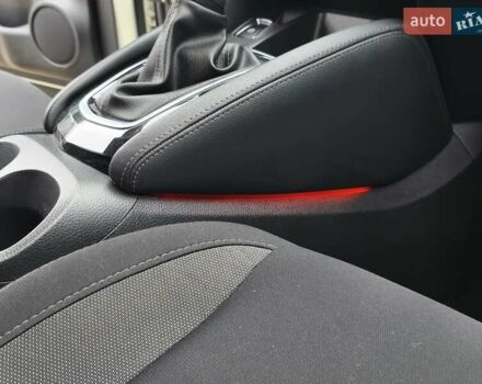 Белый Ниссан Кашкай, объемом двигателя 1.2 л и пробегом 80 тыс. км за 15200 $, фото 14 на Automoto.ua