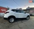 Белый Ниссан Кашкай, объемом двигателя 1.6 л и пробегом 130 тыс. км за 17790 $, фото 7 на Automoto.ua