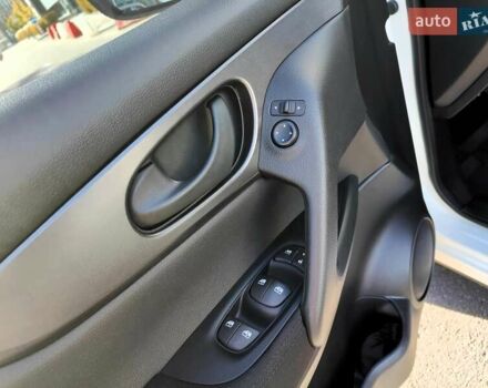 Белый Ниссан Кашкай, объемом двигателя 1.5 л и пробегом 117 тыс. км за 15990 $, фото 35 на Automoto.ua