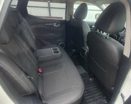 Белый Ниссан Кашкай, объемом двигателя 1.2 л и пробегом 43 тыс. км за 18800 $, фото 26 на Automoto.ua