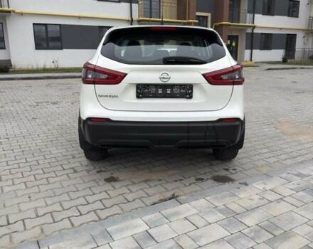 Белый Ниссан Кашкай, объемом двигателя 1.2 л и пробегом 135 тыс. км за 13555 $, фото 8 на Automoto.ua
