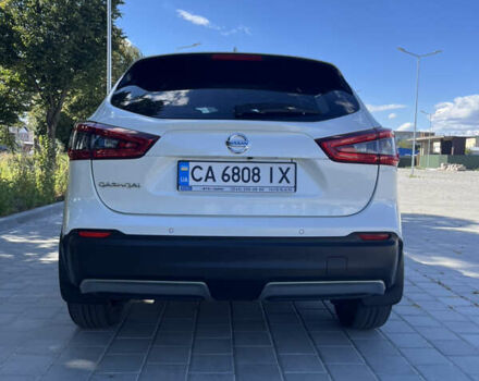 Белый Ниссан Кашкай, объемом двигателя 1.6 л и пробегом 74 тыс. км за 22000 $, фото 8 на Automoto.ua