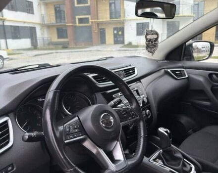 Белый Ниссан Кашкай, объемом двигателя 1.2 л и пробегом 135 тыс. км за 13555 $, фото 12 на Automoto.ua