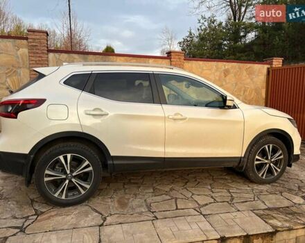 Білий Ніссан Кашкай, об'ємом двигуна 1.6 л та пробігом 103 тис. км за 19000 $, фото 6 на Automoto.ua