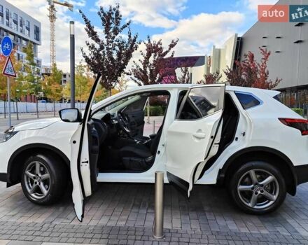 Ніссан Кашкай 2019 у Києві на Automoto.ua Білий Ніссан Кашкай, об'ємом двигуна 1.2 л та пробігом 162 тис. км за 11990 $, фото 10 на Automoto.ua