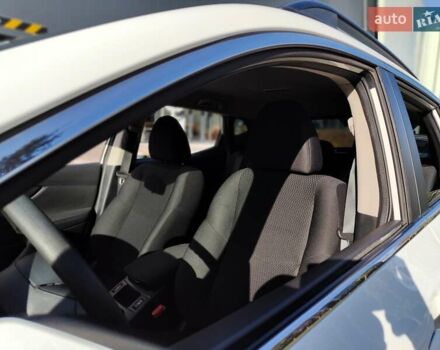 Белый Ниссан Кашкай, объемом двигателя 1.5 л и пробегом 117 тыс. км за 15990 $, фото 4 на Automoto.ua