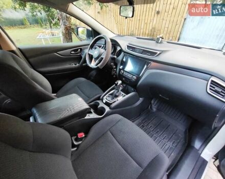 Белый Ниссан Кашкай, объемом двигателя 1.6 л и пробегом 89 тыс. км за 19950 $, фото 7 на Automoto.ua