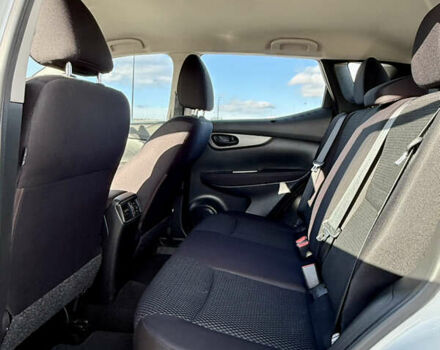 Белый Ниссан Кашкай, объемом двигателя 2 л и пробегом 110 тыс. км за 13500 $, фото 9 на Automoto.ua