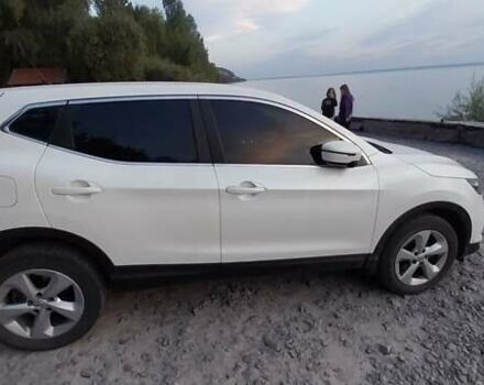 Белый Ниссан Кашкай, объемом двигателя 1.2 л и пробегом 99 тыс. км за 15900 $, фото 7 на Automoto.ua