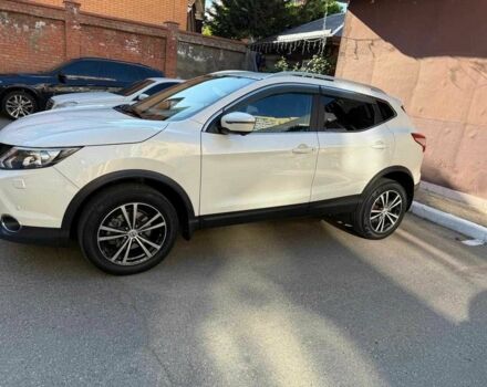 Белый Ниссан Кашкай, объемом двигателя 2 л и пробегом 93 тыс. км за 11000 $, фото 2 на Automoto.ua