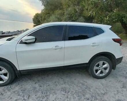 Белый Ниссан Кашкай, объемом двигателя 1.2 л и пробегом 99 тыс. км за 15900 $, фото 5 на Automoto.ua