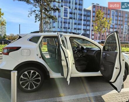 Белый Ниссан Кашкай, объемом двигателя 1.5 л и пробегом 117 тыс. км за 15990 $, фото 25 на Automoto.ua