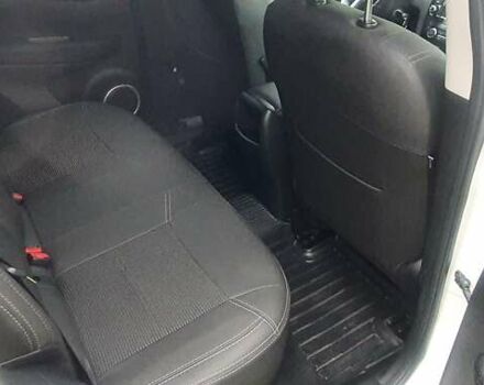 Белый Ниссан Кашкай, объемом двигателя 1.2 л и пробегом 43 тыс. км за 18800 $, фото 25 на Automoto.ua