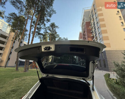 Белый Ниссан Кашкай, объемом двигателя 1.6 л и пробегом 105 тыс. км за 19900 $, фото 18 на Automoto.ua