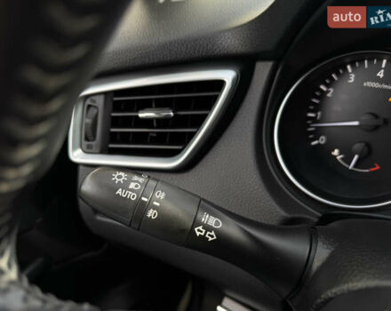 Белый Ниссан Кашкай, объемом двигателя 2 л и пробегом 126 тыс. км за 17000 $, фото 15 на Automoto.ua