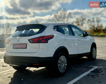 Белый Ниссан Кашкай, объемом двигателя 2 л и пробегом 110 тыс. км за 13500 $, фото 5 на Automoto.ua