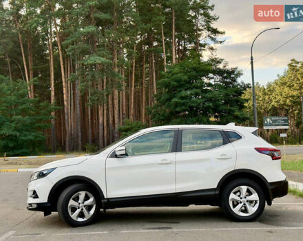 Белый Ниссан Кашкай, объемом двигателя 1.2 л и пробегом 101 тыс. км за 15500 $, фото 7 на Automoto.ua