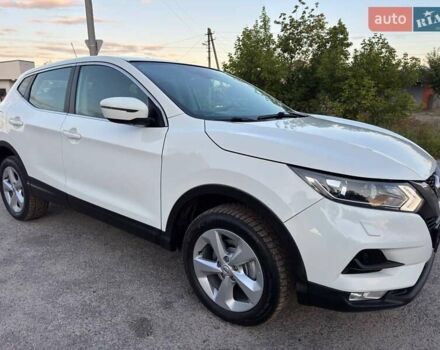 Білий Ніссан Кашкай, об'ємом двигуна 1.6 л та пробігом 97 тис. км за 14250 $, фото 12 на Automoto.ua