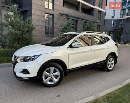 Белый Ниссан Кашкай, объемом двигателя 1.6 л и пробегом 107 тыс. км за 19700 $, фото 1 на Automoto.ua