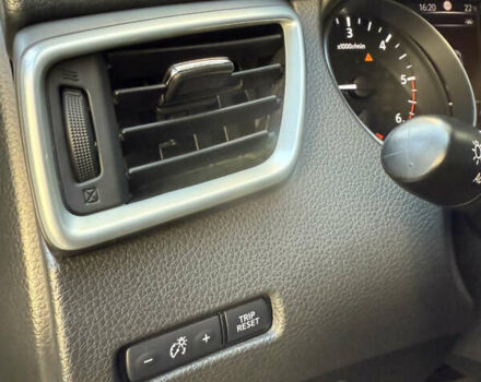 Белый Ниссан Кашкай, объемом двигателя 1.6 л и пробегом 105 тыс. км за 19900 $, фото 39 на Automoto.ua