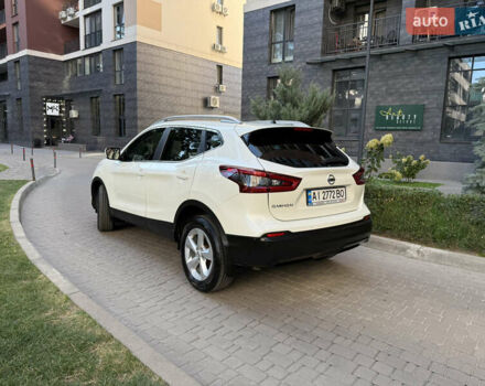 Белый Ниссан Кашкай, объемом двигателя 1.6 л и пробегом 105 тыс. км за 19900 $, фото 4 на Automoto.ua