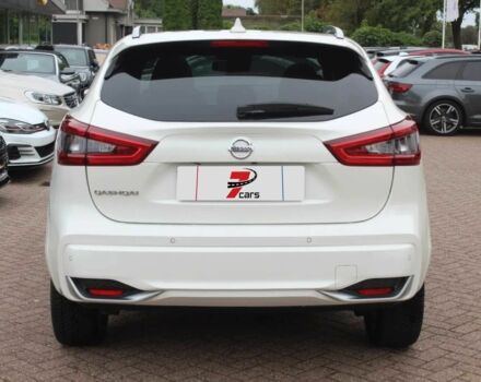 Білий Ніссан Кашкай, об'ємом двигуна 1.3 л та пробігом 49 тис. км за 4200 $, фото 4 на Automoto.ua