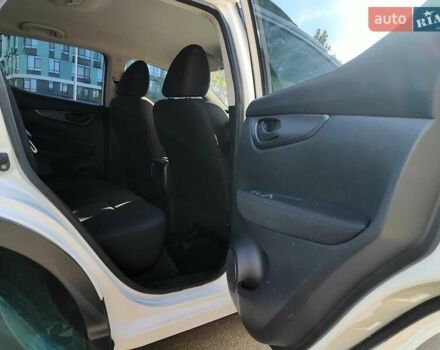 Белый Ниссан Кашкай, объемом двигателя 1.5 л и пробегом 117 тыс. км за 15990 $, фото 57 на Automoto.ua