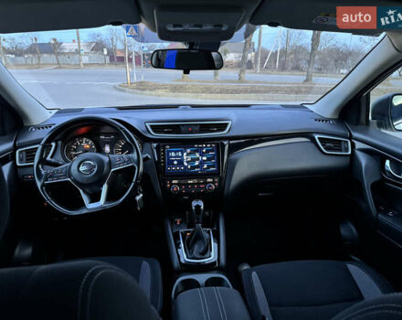 Белый Ниссан Кашкай, объемом двигателя 1.2 л и пробегом 72 тыс. км за 16200 $, фото 8 на Automoto.ua