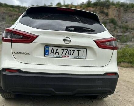 Белый Ниссан Кашкай, объемом двигателя 1.6 л и пробегом 123 тыс. км за 20900 $, фото 5 на Automoto.ua